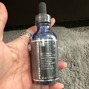 NEWPeter Thomas Roth Retinol Fusion PM Night Serum in Deep Blue 2 oz